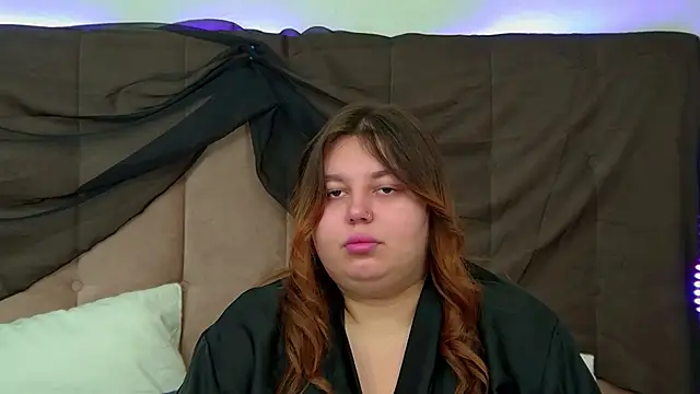 LillianKim online show from October 26, 7:09 am