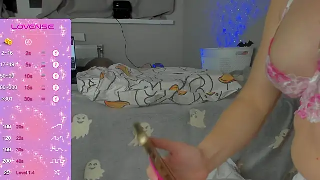 92yourbitch922 online show from March 12, 4:33 pm