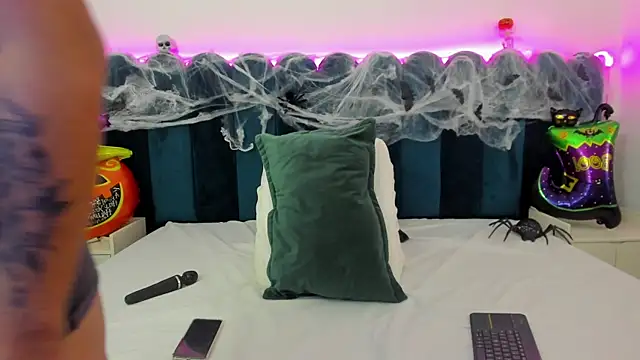 marianaaguii online show from October 25, 12:39 pm