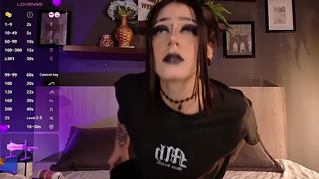 Mackenzie Moore online show from October 9, 12:11 am