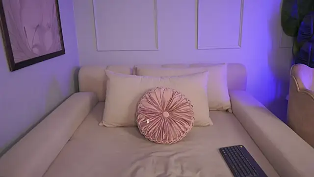 Lauraxx69 online show from January 27, 7:35 am