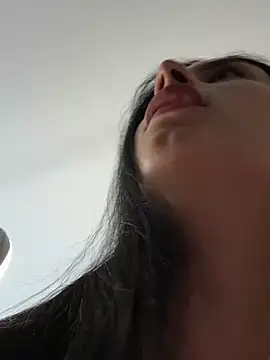 Snapshot of Lauraxx69 chatting on February 10, 8:35 am Lauraxx69 online show from February 10, 8:35 am