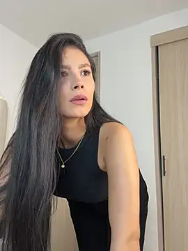Lauraxx69 online show from July 16, 4:20 am