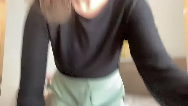Mollyy998 online show from January 7, 8:19 am