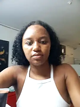 MAILYN ER online show from November 21, 1:21 pm