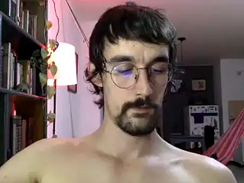Snapshot of fazzbinderr chatting on December 6, 3:57 am fazzbinderr online show from December 6, 3:57 am