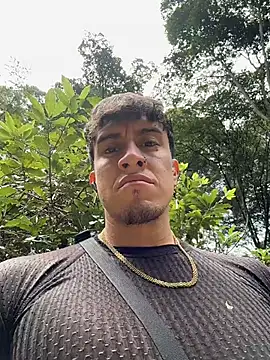 strongboy  online show from June 24, 5:11 pm