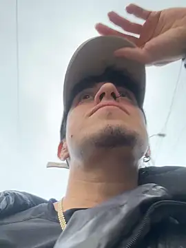 strongboy  online show from December 3, 11:31 am