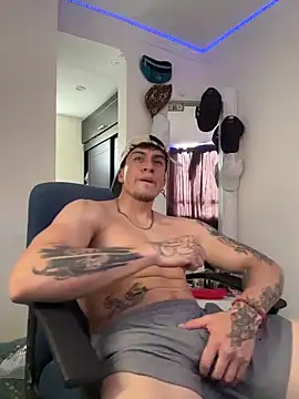 strongboy  online show from February 18, 6:04 pm