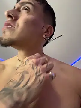 strongboy  online show from March 12, 7:18 pm