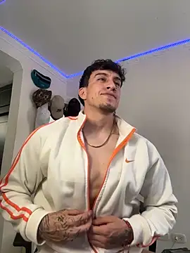 strongboy  online show from February 17, 5:54 pm