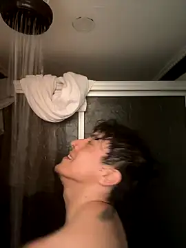 Snapshot of strongboy_ chatting on December 1, 1:34 pm strongboy online show from December 1, 1:34 pm