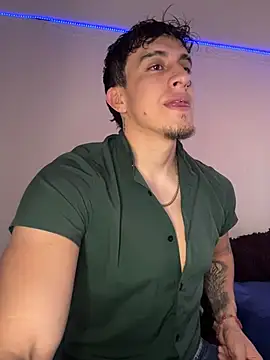 strongboy  online show from February 13, 6:52 pm