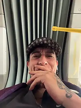 strongboy  online show from March 6, 5:30 pm