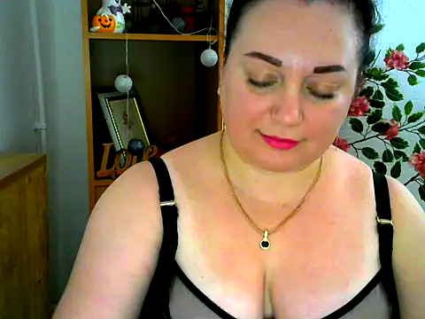 AmanaGi online show from November 14, 3:15 pm