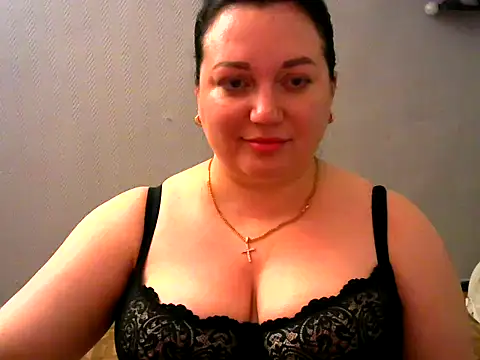 AmanaGi online show from February 4, 4:39 pm