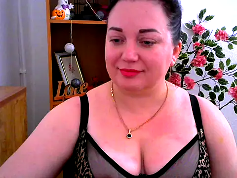 AmanaGi online show from November 10, 4:23 pm