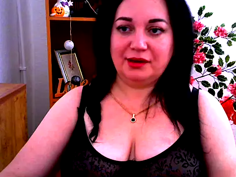 AmanaGi online show from November 17, 4:33 pm