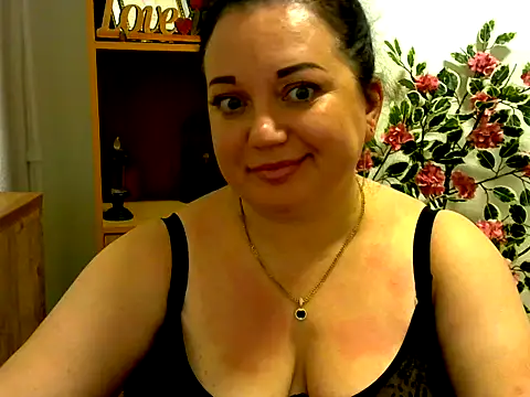 AmanaGi online show from October 28, 5:12 pm