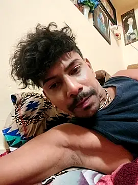 Love Mantra online show from November 4, 7:39 pm