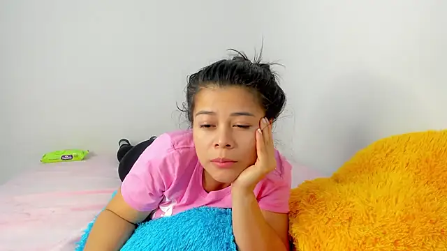 Snapshot of sweetnia chatting on October 20, 5:24 pm sweetnia online show from October 20, 5:24 pm