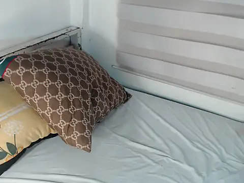 lady galacticax online show from February 5, 7:26 am