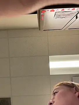 Snapshot of cinnatitties chatting on November 3, 5:49 pm cinnatitties online show from November 3, 5:49 pm