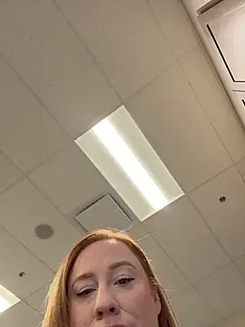 Snapshot of cinnatitties chatting on October 28, 3:11 pm cinnatitties online show from October 28, 3:11 pm