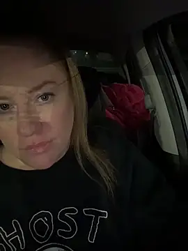 Snapshot of cinnatitties chatting on November 5, 7:00 am cinnatitties online show from November 5, 7:00 am