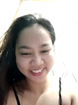 Snapshot of Hotbaby_1523 chatting on October 10, 12:44 am Hotbaby 1523 online show from October 10, 12:44 am