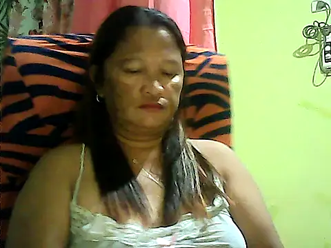 Snapshot of hott_scarlett chatting on May 14, 12:02 pm hott scarlett online show from May 14, 12:02 pm