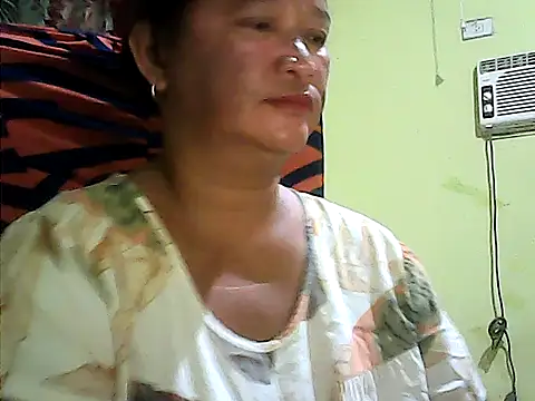 Snapshot of hott_scarlett chatting on May 30, 2:34 pm hott scarlett online show from May 30, 2:34 pm