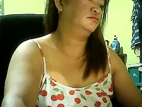 Snapshot of hott_scarlett chatting on March 12, 7:58 pm hott scarlett online show from March 12, 7:58 pm