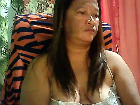 Snapshot of hott_scarlett chatting on May 23, 12:37 pm hott scarlett online show from May 23, 12:37 pm