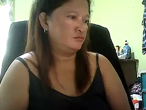 Snapshot of hott_scarlett chatting on March 9, 3:11 am hott scarlett online show from March 9, 3:11 am