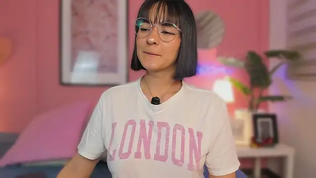 SoySaraa online show from December 19, 6:05 am