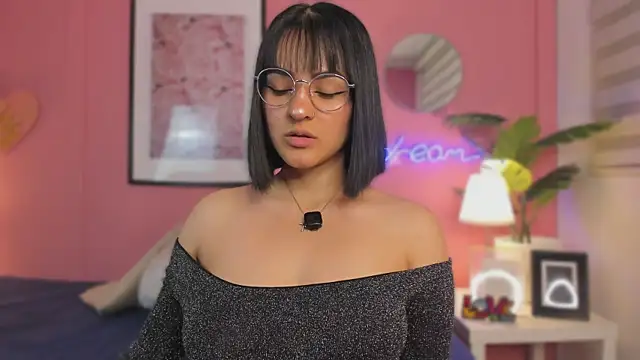 SoySaraa online show from February 6, 6:09 am