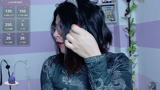 Catwhite  online show from February 20, 4:53 pm