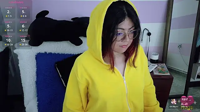 Snapshot of Catwhite_ chatting on October 4, 3:57 pm Catwhite online show from October 4, 3:57 pm