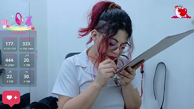 Snapshot of Catwhite_ chatting on March 10, 3:30 pm Catwhite online show from March 10, 3:30 pm