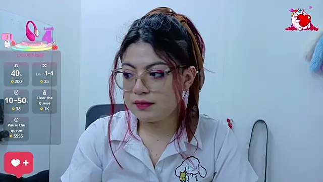 Snapshot of Catwhite_ chatting on March 10, 12:28 pm Catwhite online show from March 10, 12:28 pm