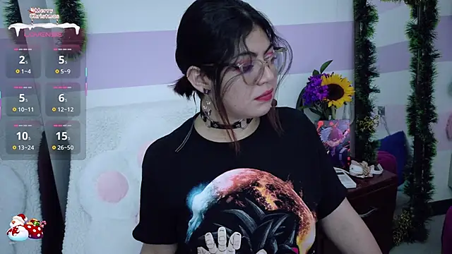 Catwhite  online show from December 16, 6:01 pm