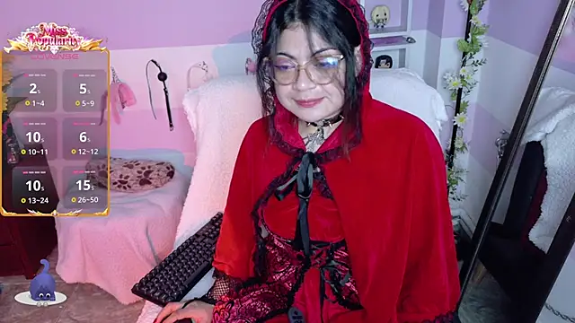 Catwhite  online show from February 13, 5:46 pm