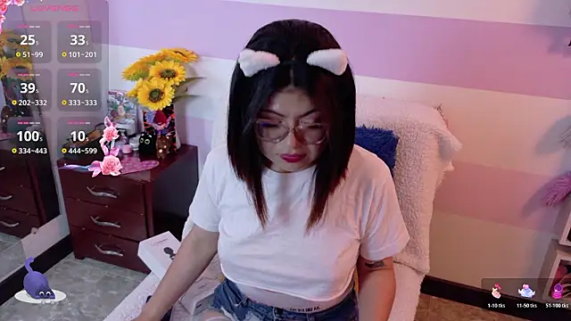 Catwhite  online show from March 14, 2:45 pm