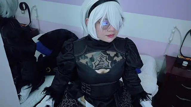 Snapshot of Catwhite_ chatting on November 7, 5:39 pm Catwhite online show from November 7, 5:39 pm