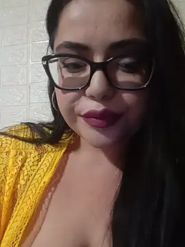 AriaRussell online show from July 24, 6:59 pm
