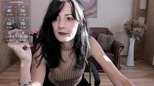 Snapshot of Dana_Haliti chatting on September 28, 5:58 am Dana Haliti online show from September 28, 5:58 am