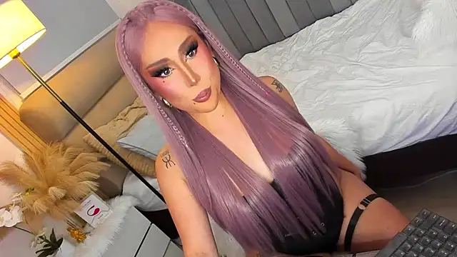 yourbabygoddess online show from October 23, 6:12 am