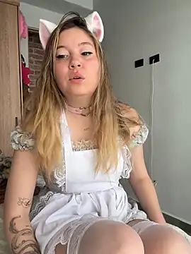 Darling XXX online show from March 3, 6:04 pm