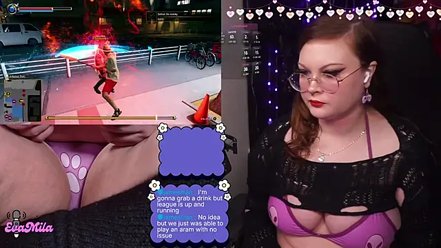 Snapshot of evamila chatting on February 21, 1:51 am evamila online show from February 21, 1:51 am